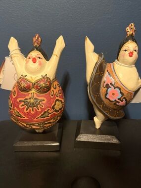 NOVICA Hand-Painted Figurines – Whimsical Dancing Lady Sculptures (Set of 2)